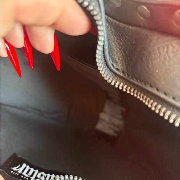 Heart Pursed - Picture 5 of 5